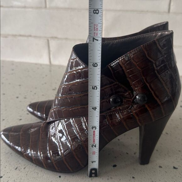 Via Spiga LYDIA Brown Leather Crocodile-Embossed Ankle Boots Pointy Toe Size 7.5 - Picture 7 of 15